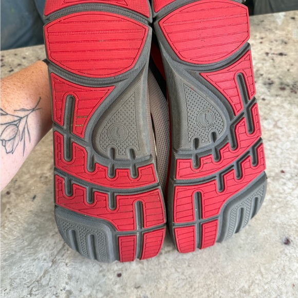 Altra Men's Red and gray instinct 3.5 innerfle size 12.5 - Picture 7 of 7